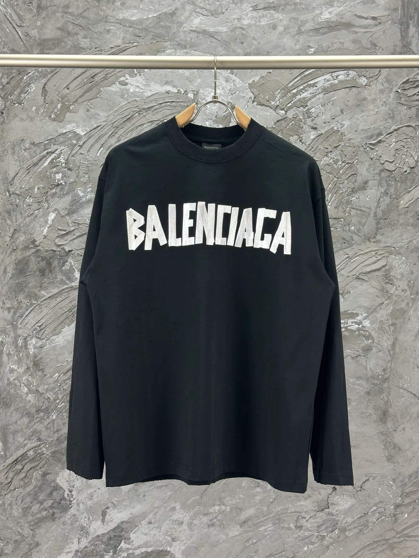 BALENCI*GA Series . 280g * 1 1 . . + . .os Same Style -Color：Cream White Green Blue -SIZE：XS S M L 8602#